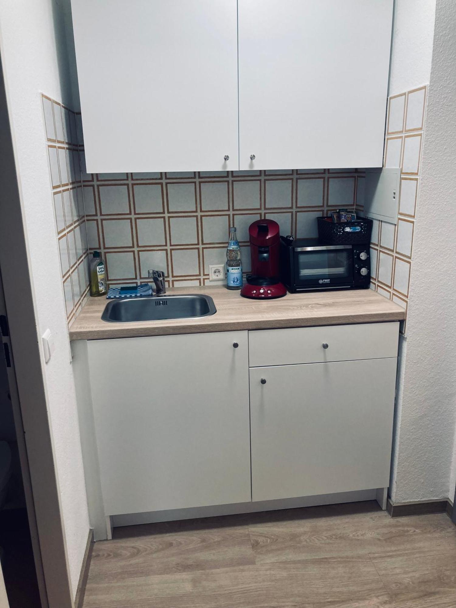 Free Apartment - Ermstal Бад Урах Екстериор снимка