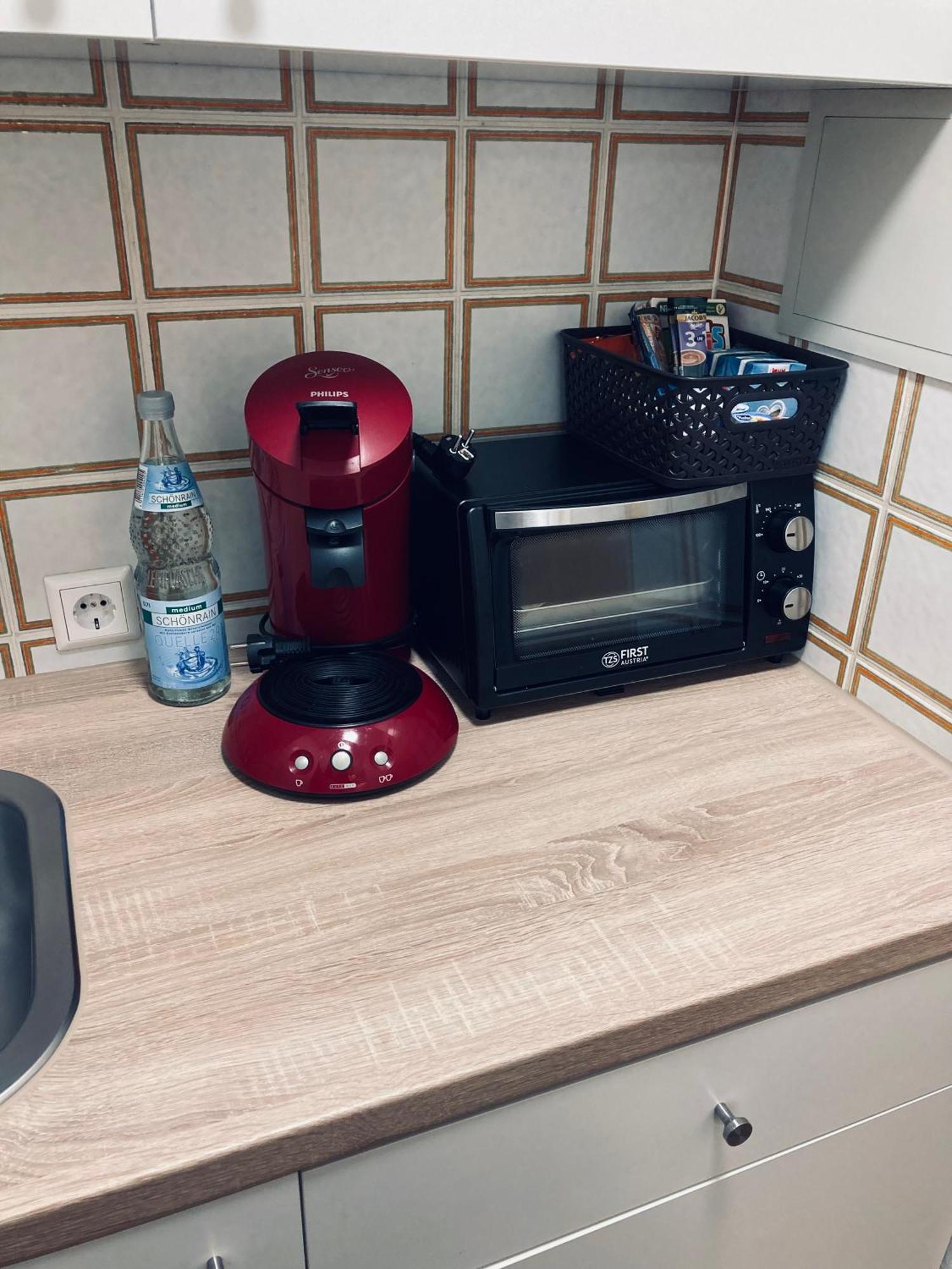 Free Apartment - Ermstal Бад Урах Екстериор снимка